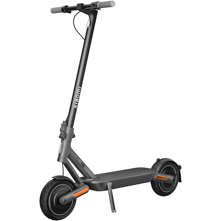 Xiaomi Electric Scooter 4 Ultra neagră — trotinetă electrică cu autonomie mare de până la 70 km și motor de 500 W